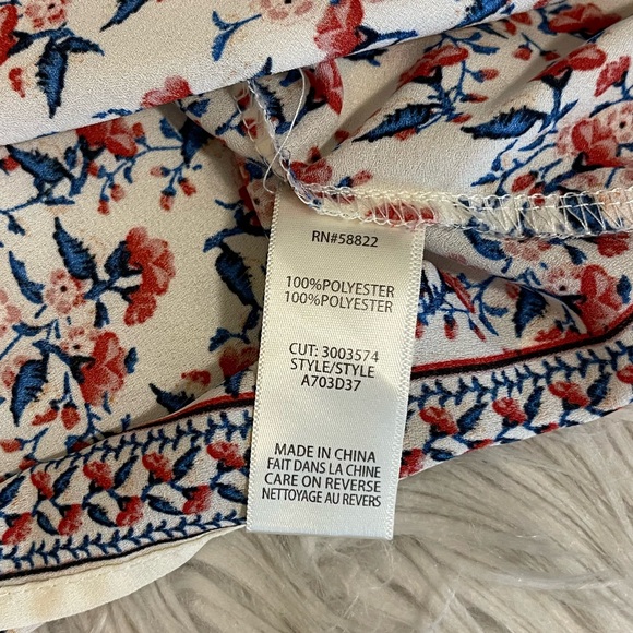 Max Studio | Flutter Sleeve Top - Picture 6 of 12